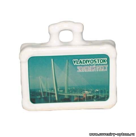 Сувенир чемодан керамика «Владивосток. Золотой Мост, Подводная Лодка»