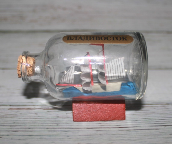 Корабль в бутылке стекло малый 