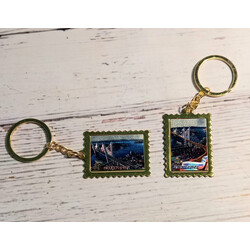 Брелок-марка металл