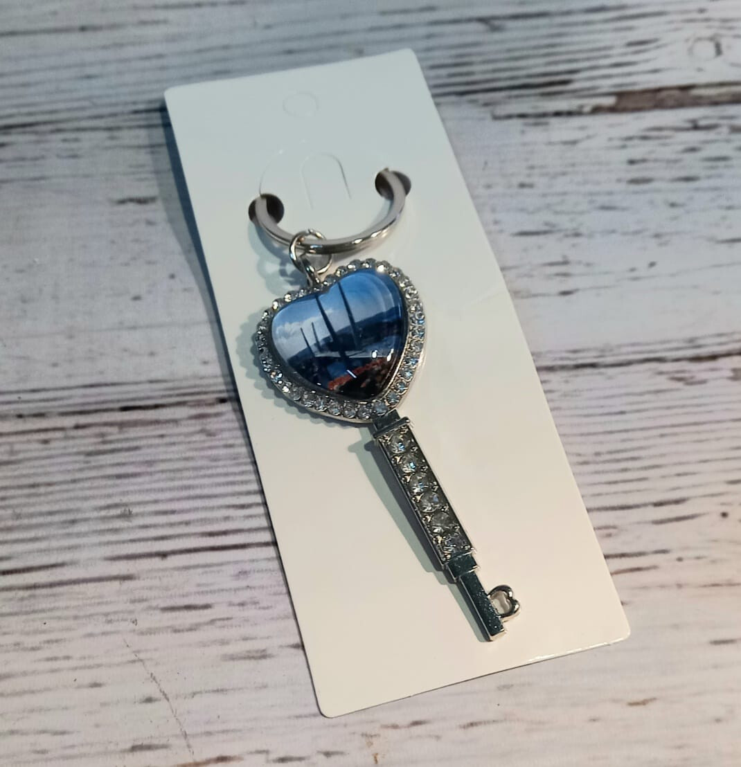 Брелок ключ со стразами