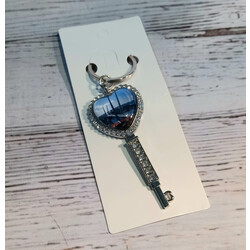 Брелок ключ со стразами